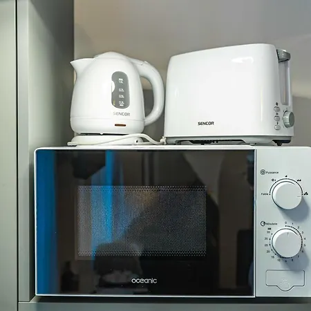 Les Du 48j Design 7 Clim Et Kitchenette Centre Apartmán *