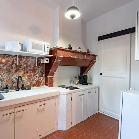 Les Du 48j Design 7 Clim Et Kitchenette Centre Carcassonne